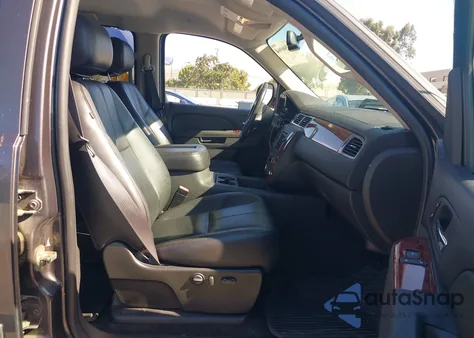 2010 Chevrolet Silverado 1500 Ltz z USA, uszkodzony, nr VIN 3GCRKTE39AG107745